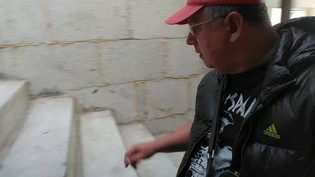 Запускаем монолитную лестницу с 1-го на 2-й этаж смотреть онлайн