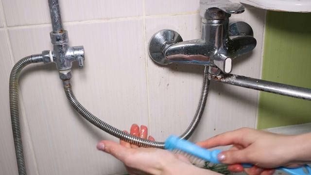 УБОЙНАЯ СИЛА ПРОТИВ РЖАВЧИНЫ! Очистить Кран, Унитаз, Душ от известкового налета, плесени и ржавчины