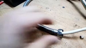 Порвался гибкий шланг для душа, что делать?