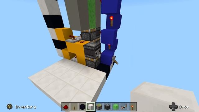 How to Make a Garage Door in Minecraft (Works on EVERY Platform) смотреть онлайн