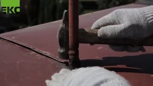 Ремонт жестяного парапета мягкой кровли. Материал: самоклеящаяся лента ГЕРМЕТЕКС Pro 900