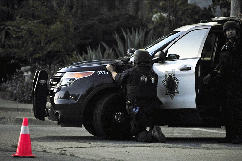 Стрельба и паника: подробности трагедии в Калифорнии / События на ТВЦ