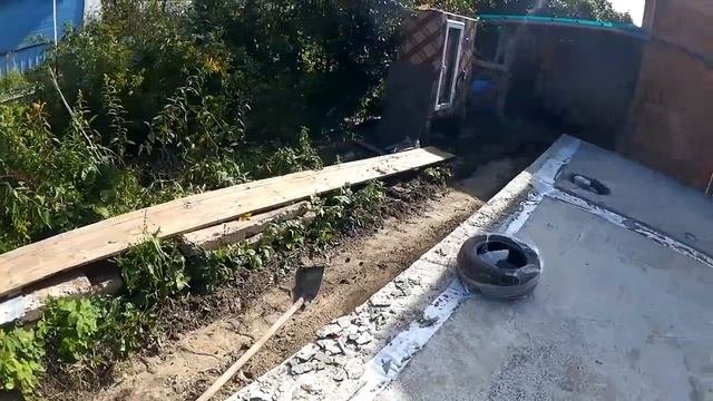 Это видео ждут многие- правильная отмостка и без бетонирования!
