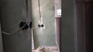 Пайка проводов в распределительной коробке лунковым паяльником часть 1