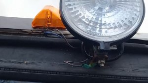 Крепление стекол верхних фар Трактора МТЗ - 80