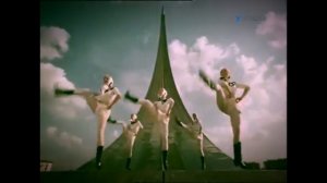 ленинградский мюзикхолл танцует "Сакер" группы Motorhead (1969)