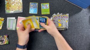 *NEW* Unboxing Pokémon Celebrations Premium Playmat Collection Pikachu V-UNION Box!!