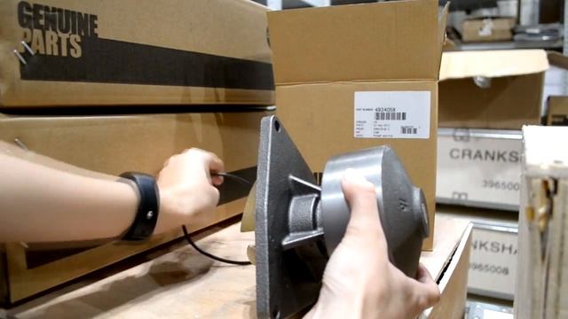 Насос водяной 4934058 Cummins смотреть онлайн