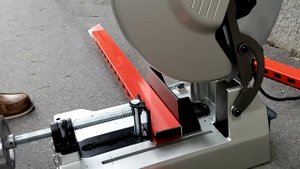 Makita LC1230