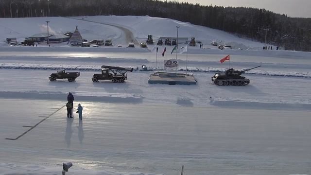 Открытое первенство г. Югорска по автогонкам на льду смотреть онлайн