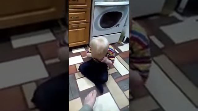 Отец рассказывает сыну про ЗАГС(без мата) Смешно. Прикол дня.???Так не бывает. Приколы от Саши.