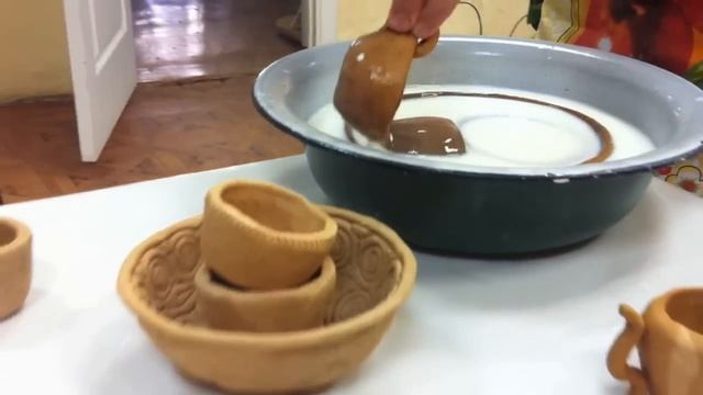 Молочный обжиг. Гончарная мастерская. смотреть онлайн