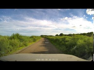 когда стравил резину правильно , то жмешь на газ , а не  на  тормоз