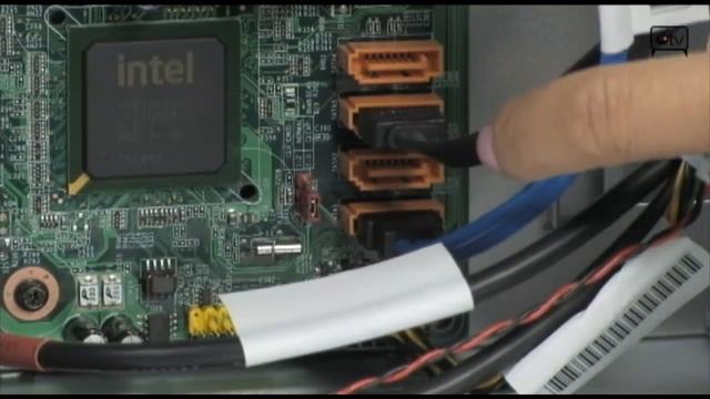 Lenovo ThinkCentre A57 9702B4U Desktop смотреть онлайн