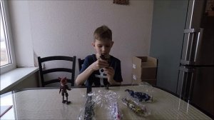 Распаковка и сборка фигурок аниматроников, какой аниматроник лишний