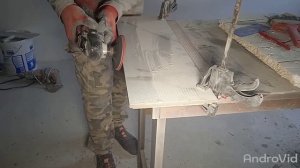 Запиловка керамогранита под 45° болгаркой, без сколов.