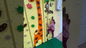 Скалодром в детском саду