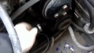 Замена амортизатора ролика ремня грм Мерседес W124 м111