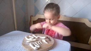 Лепим каравай из соленого теста