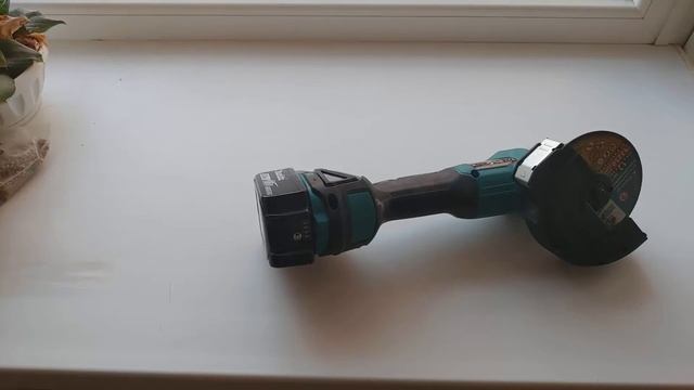 Как узнать дату изготовления болгарки Макита (Makita DGA504) и других моделей и брендов. смотреть онлайн