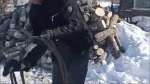 ЗАСТРЯЛ ??? ЗИЛ 157 ЗАСТРЯЛ !!! УРАЛ 4320 вытаскивает ЗИЛ 157