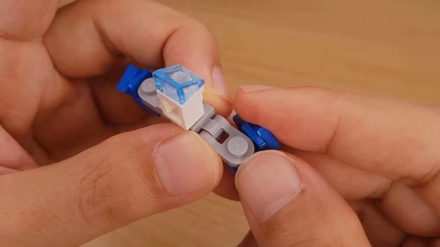 LEGO brick robot - transformer combiners mech tutorial - Poncho Boy смотреть онлайн
