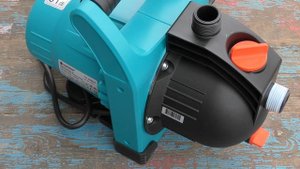 Садовый насос Gardena 3000/4 Classic с комплектом для полива