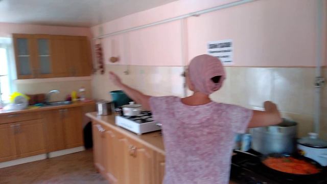 Счастливцево, Каштанчик, кухня смотреть онлайн