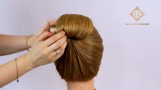 Прическа на длинные волосы.Пучок смотреть онлайн