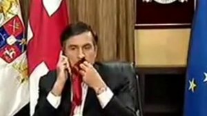Зачем Саакашвили ест галстуки