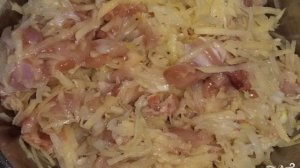 Дрожжевой пирог с курицей и картошкой