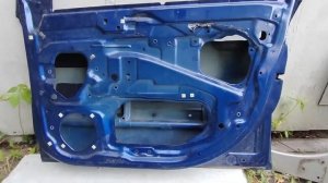 Обзор дверь передняя правая для Hyundai Getz