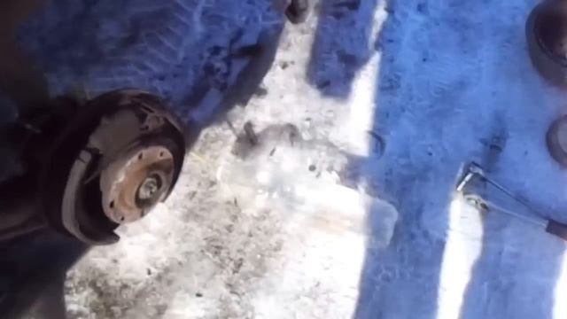Самостоятельно  без помощника замена тормозной жидкости и прокачка тормозов ВАЗ 2114