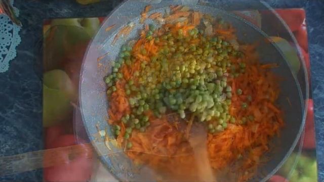 Рецепт: Тушеный хек с овощами. Моя новая сковорода Вок