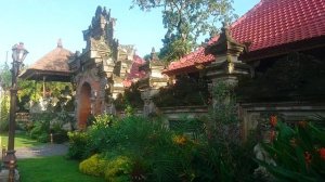 Bali on a One Day Trip Experience.  Enjoy the Art Village on the Ubud Tour program