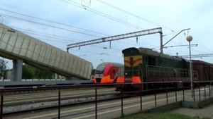 Маневровый ЧМЭ3-2700 и ЭС1-026 Ласточка. ЖД.станция Вязники.