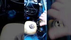 Как залить тормозную жидкость на автомобиле