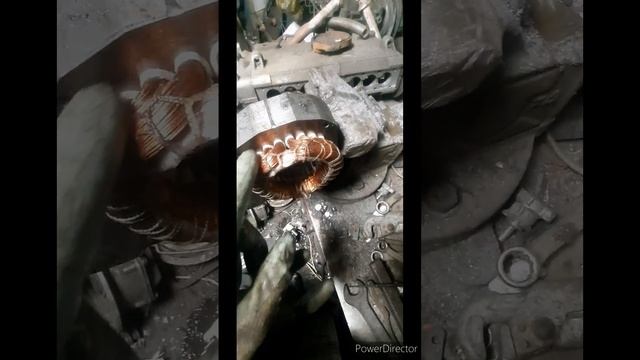 РАЗБИРАЕМ КОМПРЕССОР ОТ ХОЛОДИЛЬНИКА ДОСТАЕМ МЕДЬ