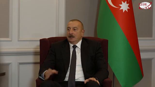 В Брюсселе состоялась встреча Президента Ильхама Алиева с Президентом Молдовы Майей Санду смотреть онлайн