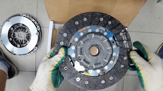 Комплект сцепления Vw Tiguan 1.4TSI 2007 LUK 624328133 смотреть онлайн