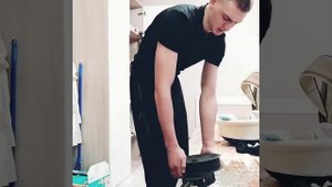 Как снять колесо на коляске Zippy