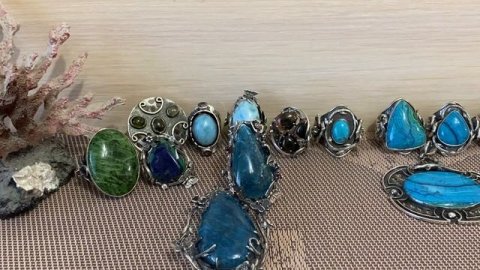 Авторские украшения, натуральные камни???