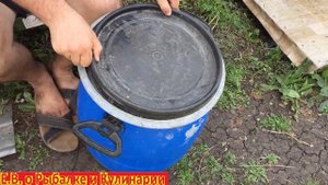 Обзор хорошей пластиковой пищевой бочки для воды на 48 литров.Пищевая бочка нужная вещь на даче.