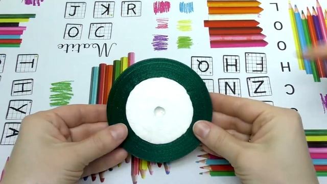 DIY - Поделки на новый год 2018. Игрушка из еловой шишки. смотреть онлайн