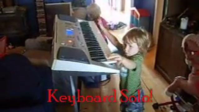 Two Kids, a mic and a keyboard. смотреть онлайн