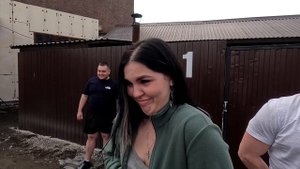Подарил машину сестре