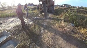 ОТМОСТКА своими руками Г-образная с ЗАМКОМ (ч.2) вокруг дома : Заливка бетона