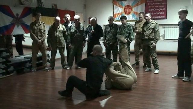 Как защититься от удара рукой снизу смотреть онлайн