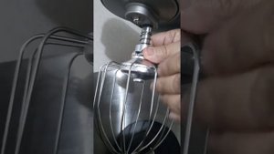 Как надеть насадки на планетарный миксер VIATTO