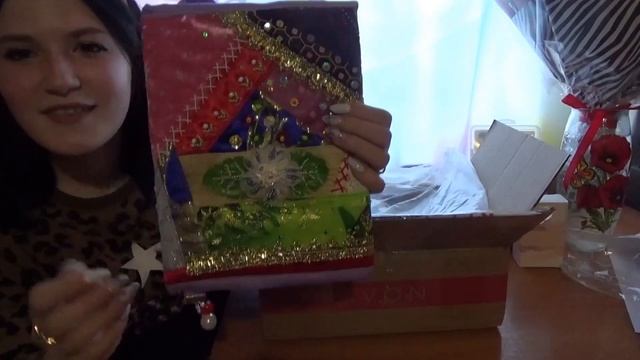 Распаковка посылки от подписчицы смотреть онлайн